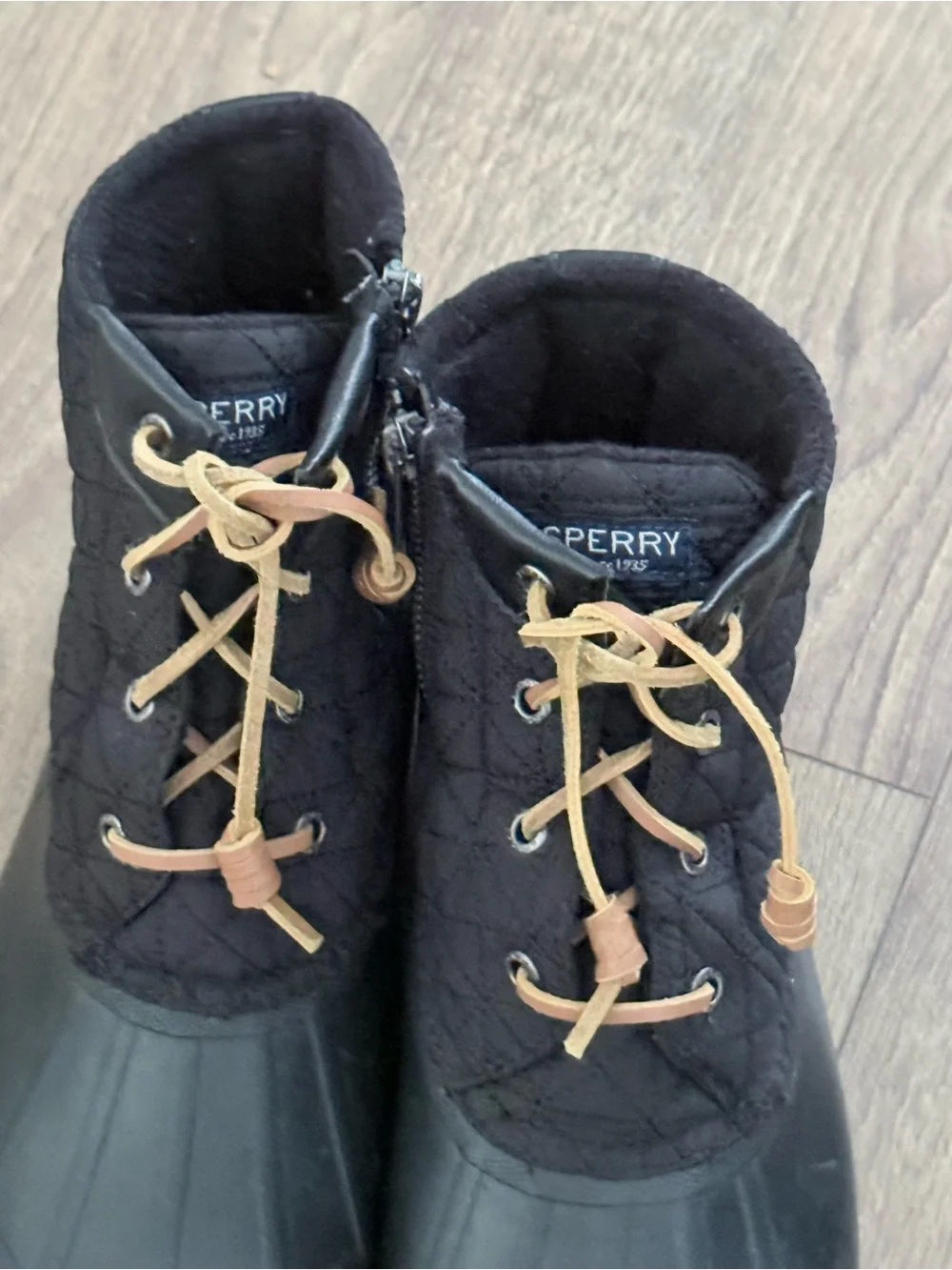 Sperry Saltwater Duck Boots Women Size 9 Black Quilted Waterproof Rain Side Zip